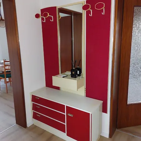 Gemuetliche 4-zimmer Mit Garten * Apfingen